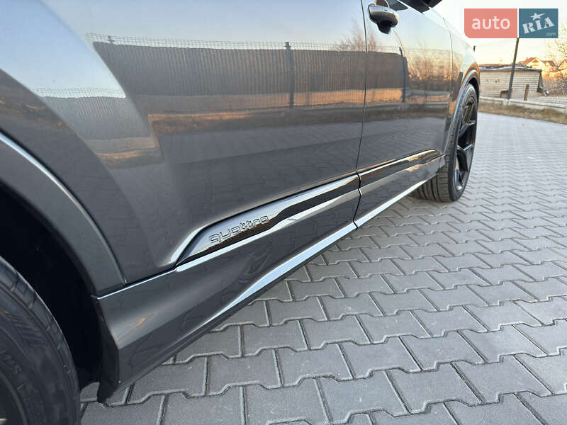 Позашляховик / Кросовер Audi SQ7 2020 в Івано-Франківську
