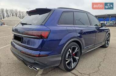 Внедорожник / Кроссовер Audi SQ7 2021 в 