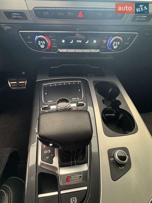 Внедорожник / Кроссовер Audi SQ7 2018 в Киеве