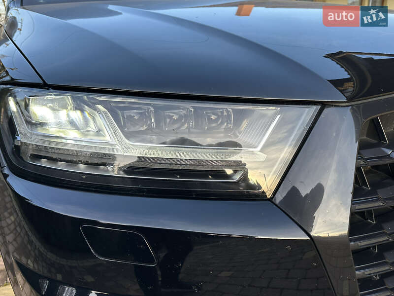 Внедорожник / Кроссовер Audi SQ7 2016 в Львове