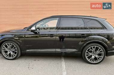 Внедорожник / Кроссовер Audi SQ7 2016 в 