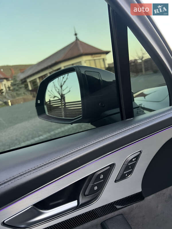 Внедорожник / Кроссовер Audi SQ7 2019 в Берегово