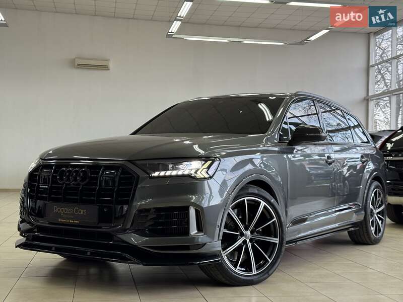 Внедорожник / Кроссовер Audi SQ7 2020 в 