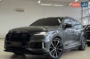 Внедорожник / Кроссовер Audi SQ7 2020 в 