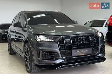 Внедорожник / Кроссовер Audi SQ7 2020 в 