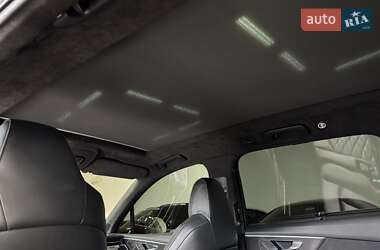Внедорожник / Кроссовер Audi SQ7 2020 в 