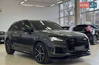 Внедорожник / Кроссовер Audi SQ7 2020 в 