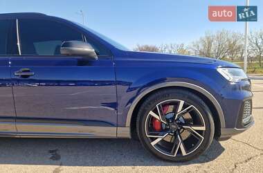 Внедорожник / Кроссовер Audi SQ7 2021 в 