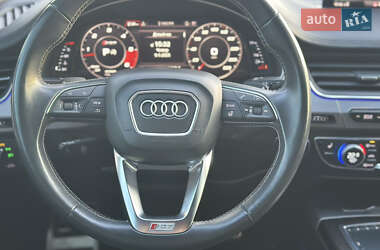 Позашляховик / Кросовер Audi SQ7 2017 в 