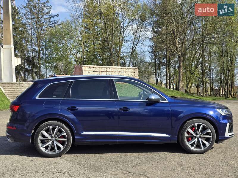 Позашляховик / Кросовер Audi SQ7 2020 в Калуші