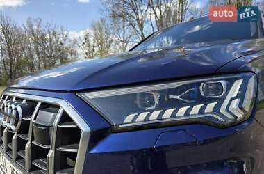 Внедорожник / Кроссовер Audi SQ7 2020 в 