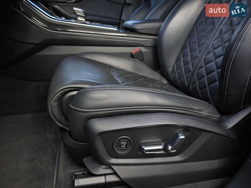 Позашляховик / Кросовер Audi SQ7 2020 в Калуші