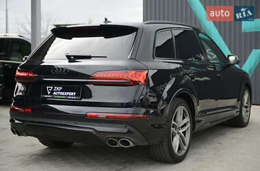 Внедорожник / Кроссовер Audi SQ7 2021 в 