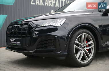 Внедорожник / Кроссовер Audi SQ7 2021 в 