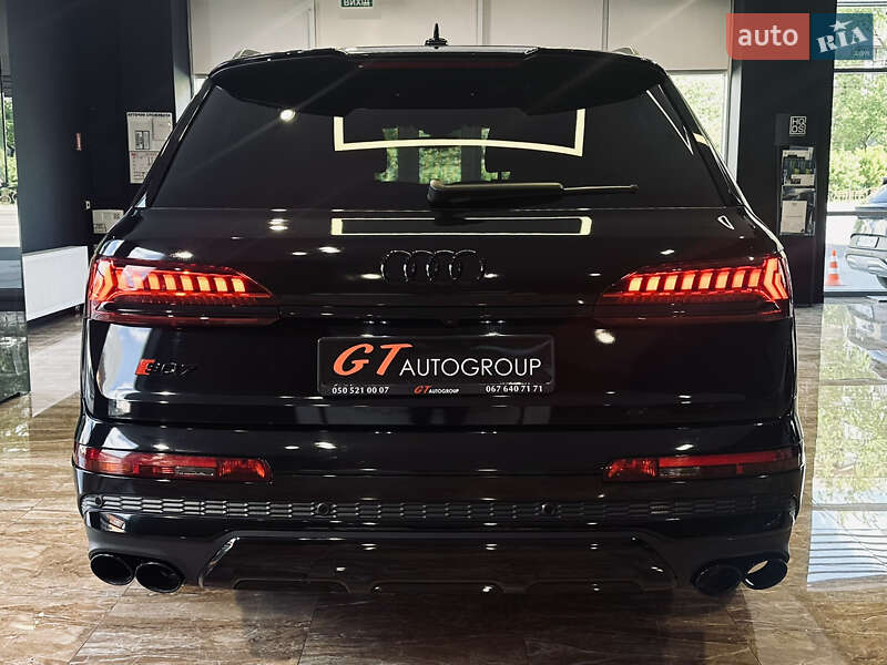 Внедорожник / Кроссовер Audi SQ7 2022 в Киеве