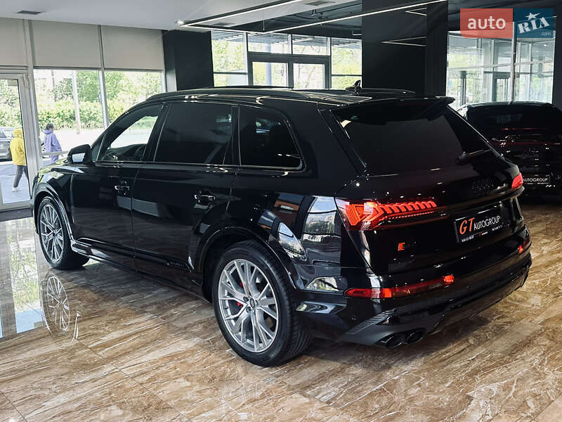 Внедорожник / Кроссовер Audi SQ7 2022 в Киеве