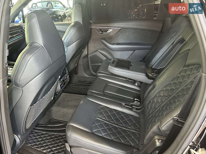 Внедорожник / Кроссовер Audi SQ7 2022 в Киеве