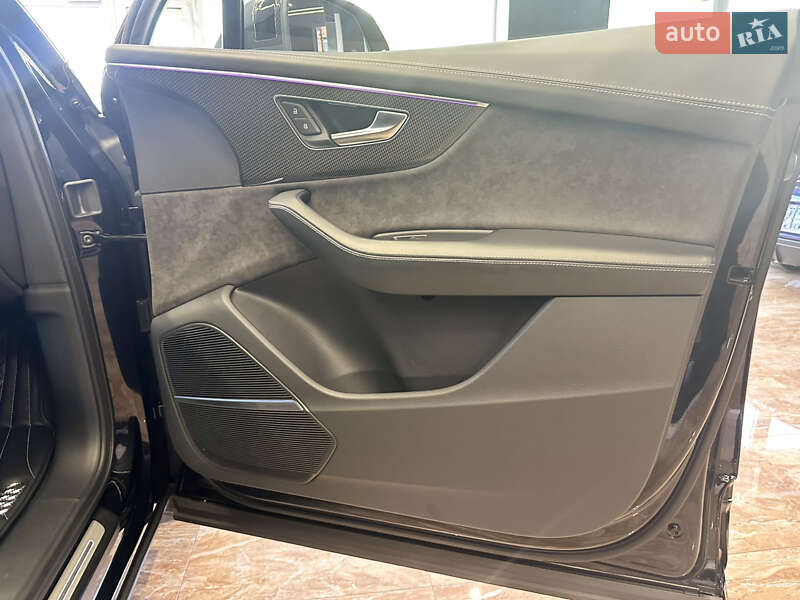 Внедорожник / Кроссовер Audi SQ7 2022 в Киеве