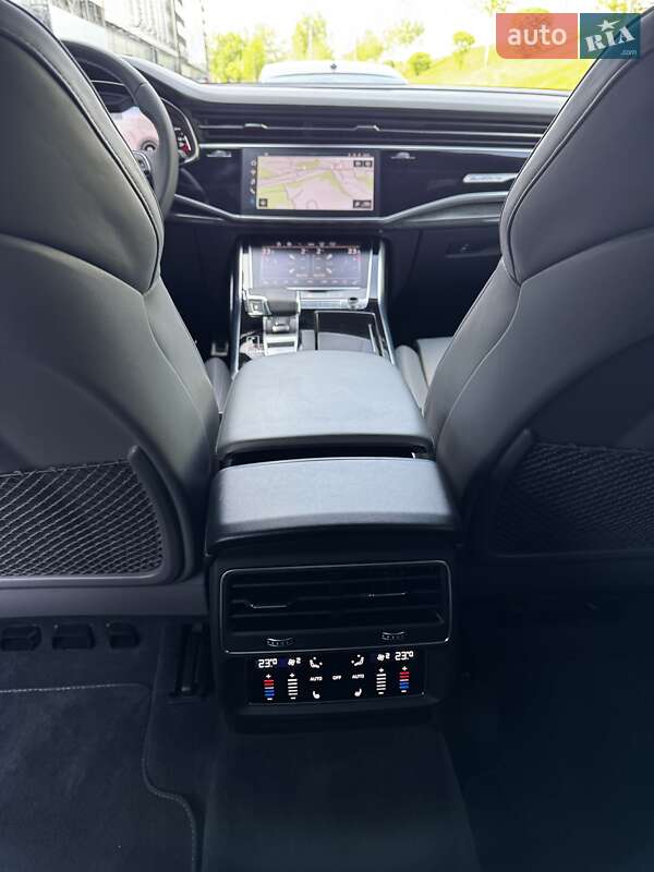 Позашляховик / Кросовер Audi SQ7 2023 в Києві