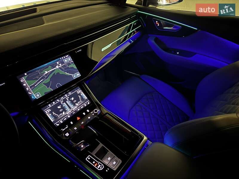 Позашляховик / Кросовер Audi SQ7 2023 в Києві