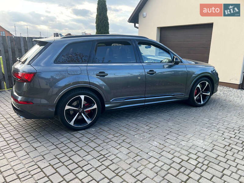 Внедорожник / Кроссовер Audi SQ7 2019 в Луцке
