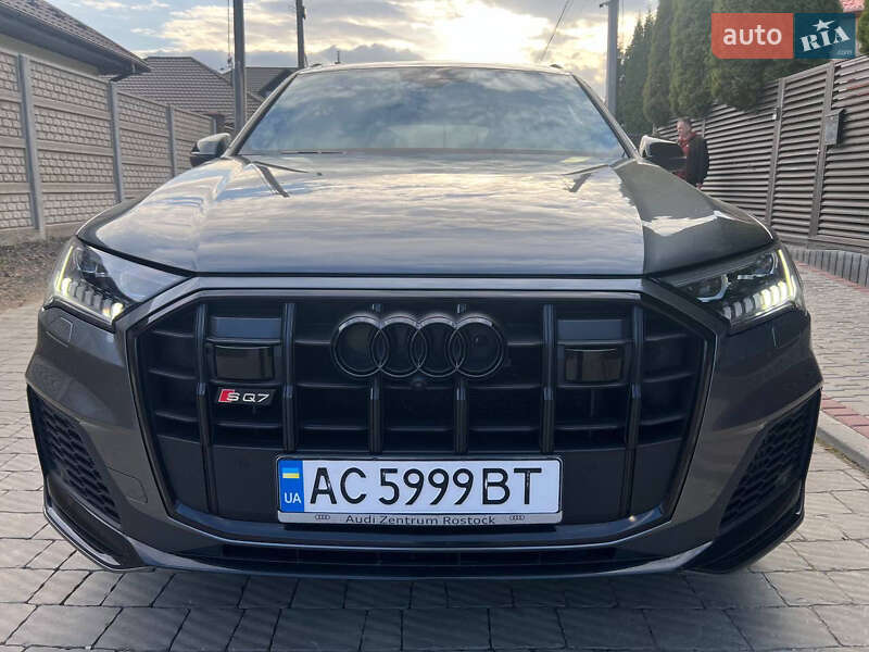 Внедорожник / Кроссовер Audi SQ7 2019 в Луцке