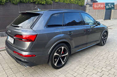 Внедорожник / Кроссовер Audi SQ7 2019 в Луцке