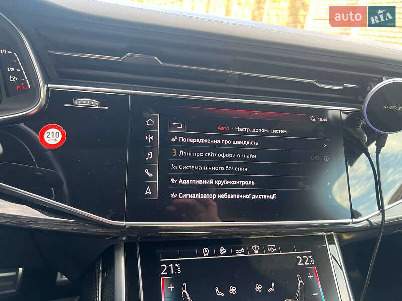 Внедорожник / Кроссовер Audi SQ7 2019 в Луцке