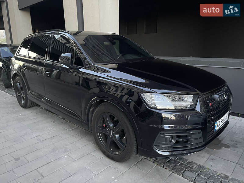 Внедорожник / Кроссовер Audi SQ7 2016 в 