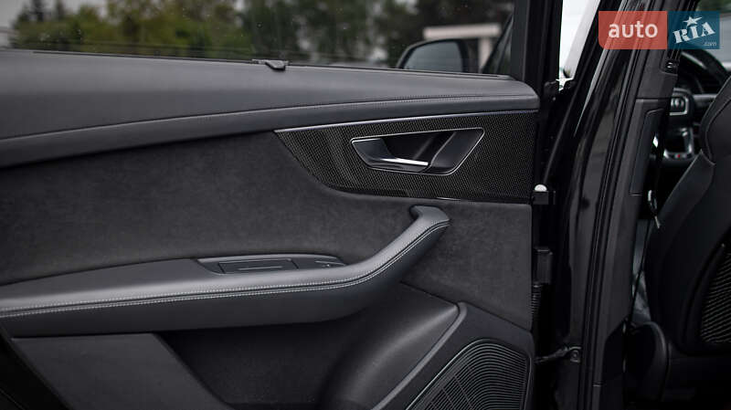Внедорожник / Кроссовер Audi SQ7 2023 в Черновцах