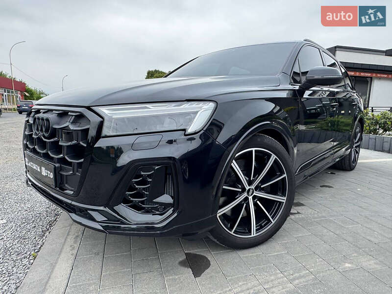 Позашляховик / Кросовер Audi SQ7 2020 в 