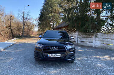Внедорожник / Кроссовер Audi SQ7 2018 в 