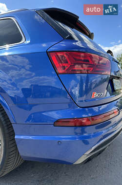 Внедорожник / Кроссовер Audi SQ7 2017 в 
