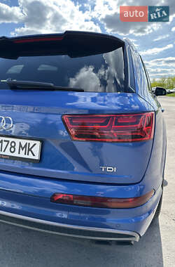 Внедорожник / Кроссовер Audi SQ7 2017 в 
