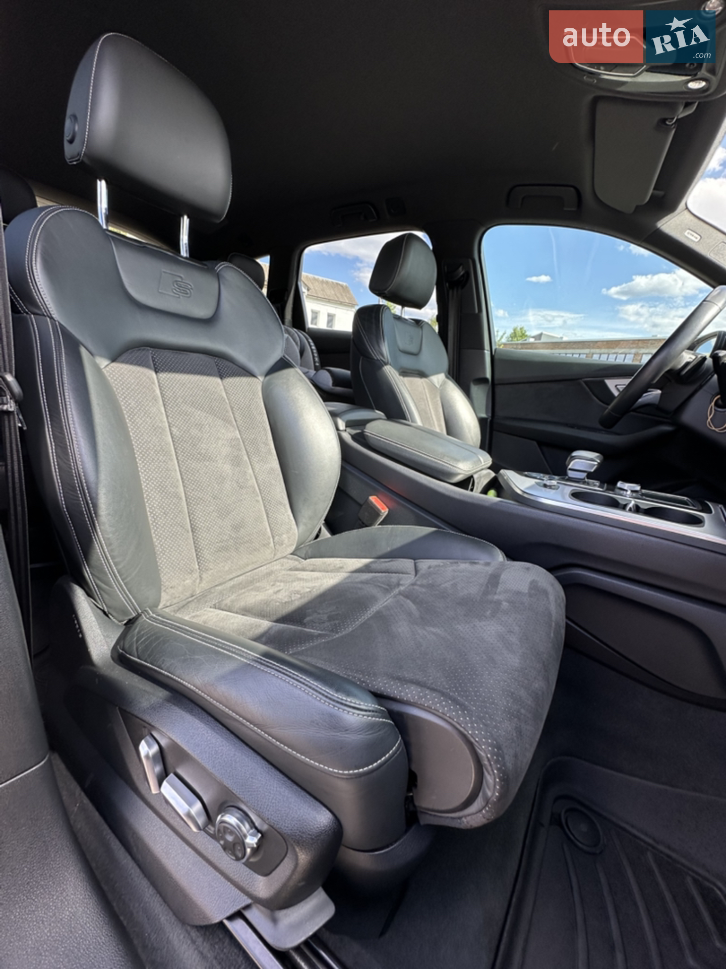 2017 Audi SQ7 - мініатюра 32