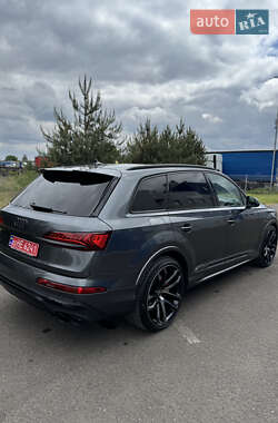 Внедорожник / Кроссовер Audi SQ7 2020 в 
