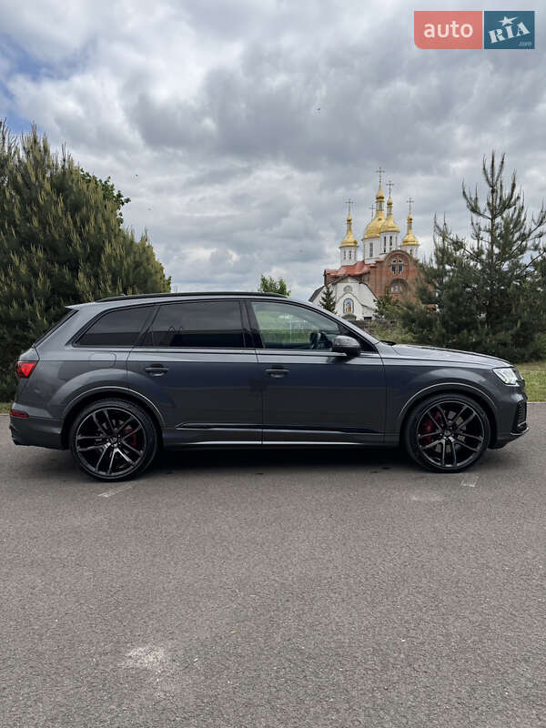 Внедорожник / Кроссовер Audi SQ7 2019 в Ковеле