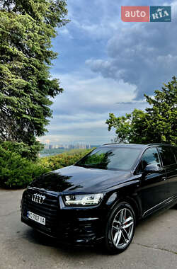 Внедорожник / Кроссовер Audi SQ7 2017 в 