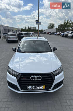 Внедорожник / Кроссовер Audi SQ7 2017 в Ужгороде