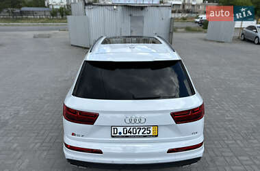 Внедорожник / Кроссовер Audi SQ7 2017 в 