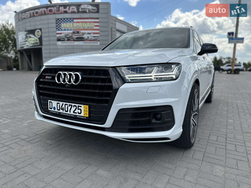 Внедорожник / Кроссовер Audi SQ7 2017 в Ужгороде