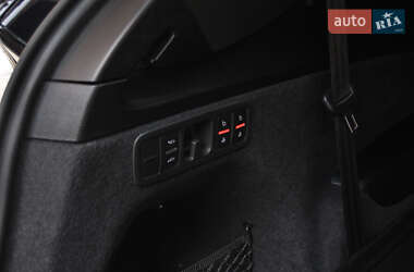 Внедорожник / Кроссовер Audi SQ7 2021 в 