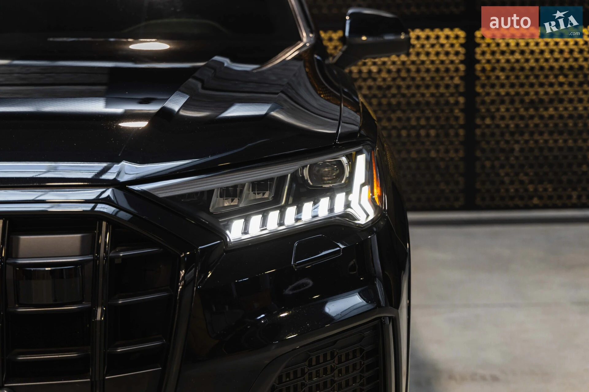 2020 Audi SQ7 - мініатюра 13