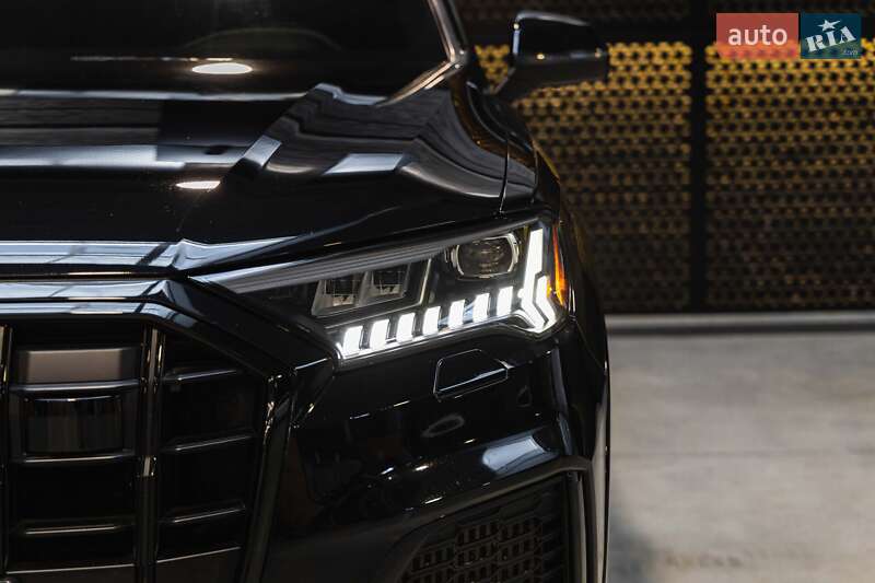 Внедорожник / Кроссовер Audi SQ7 2020 в Луцке