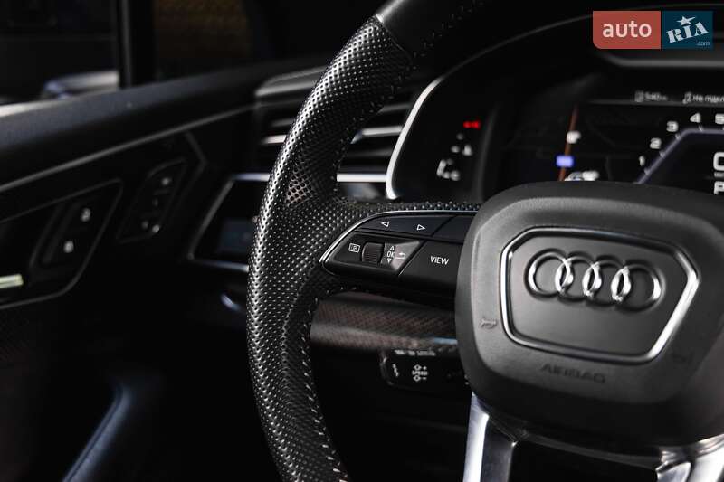 Внедорожник / Кроссовер Audi SQ7 2020 в Луцке