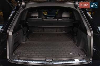 Внедорожник / Кроссовер Audi SQ7 2020 в 