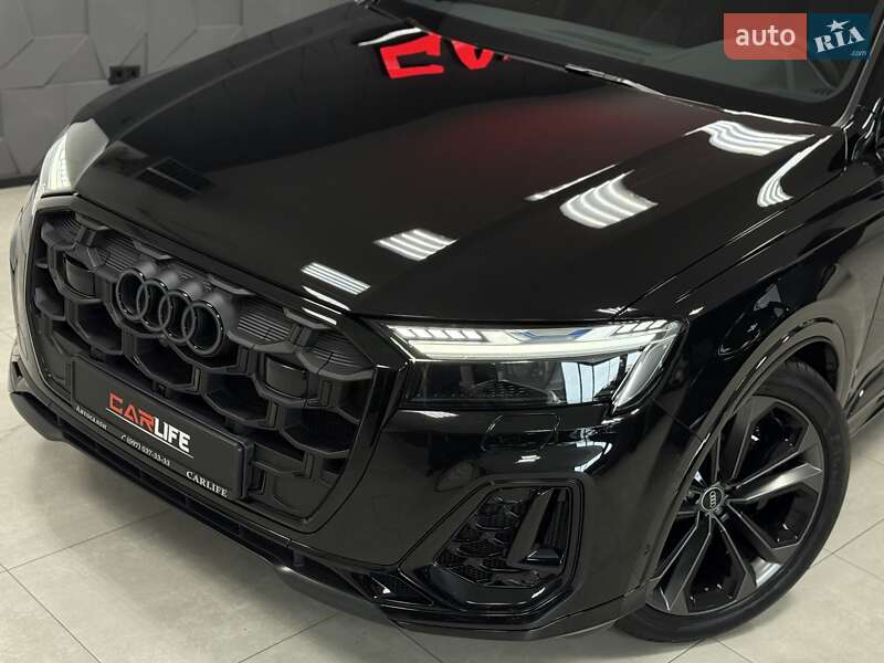 Внедорожник / Кроссовер Audi SQ7 2024 в Тернополе