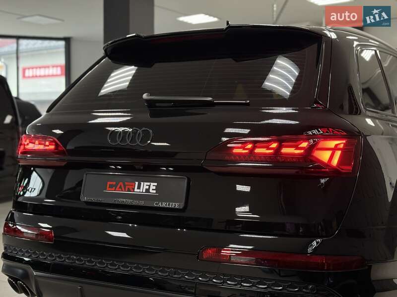 Внедорожник / Кроссовер Audi SQ7 2024 в Тернополе