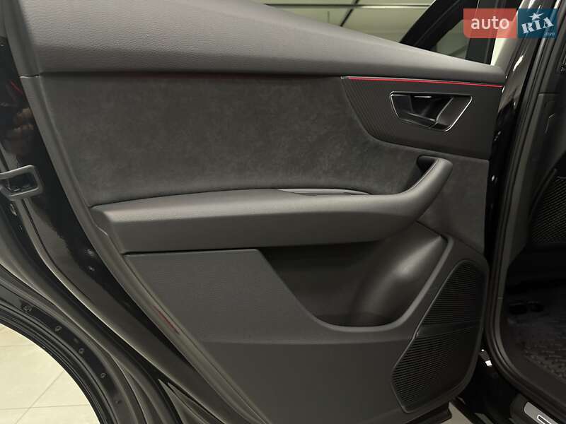 Внедорожник / Кроссовер Audi SQ7 2024 в Тернополе