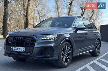 Внедорожник / Кроссовер Audi SQ7 2021 в 